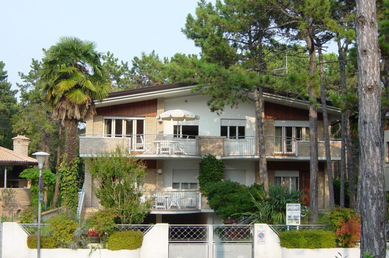 Villa Anny Lignano Sabbiadoro Buitenkant foto