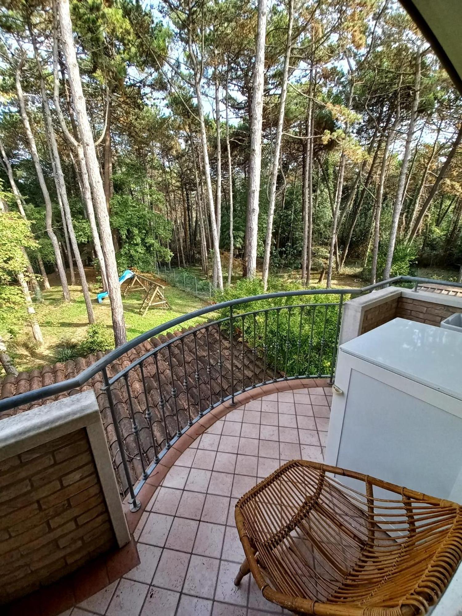 Villa Anny Lignano Sabbiadoro Buitenkant foto